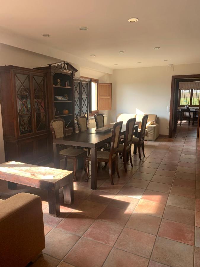Mas Duc Guest House Brunyola Bagian luar foto