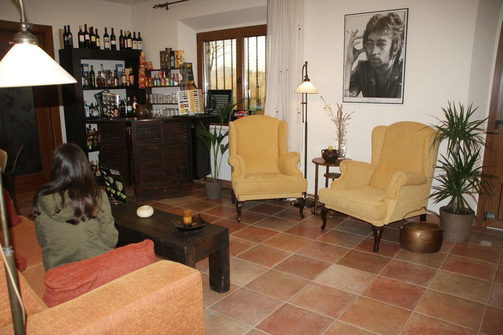 Mas Duc Guest House Brunyola Bagian luar foto