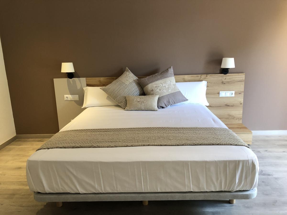 Mas Duc Guest House Brunyola Bagian luar foto