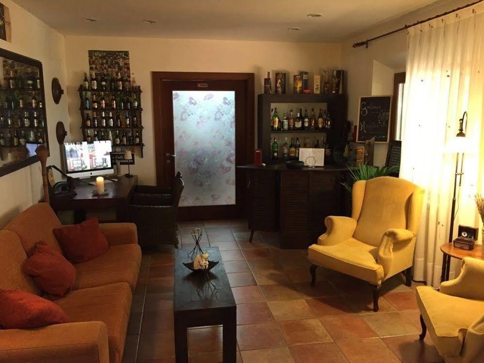 Mas Duc Guest House Brunyola Bagian luar foto